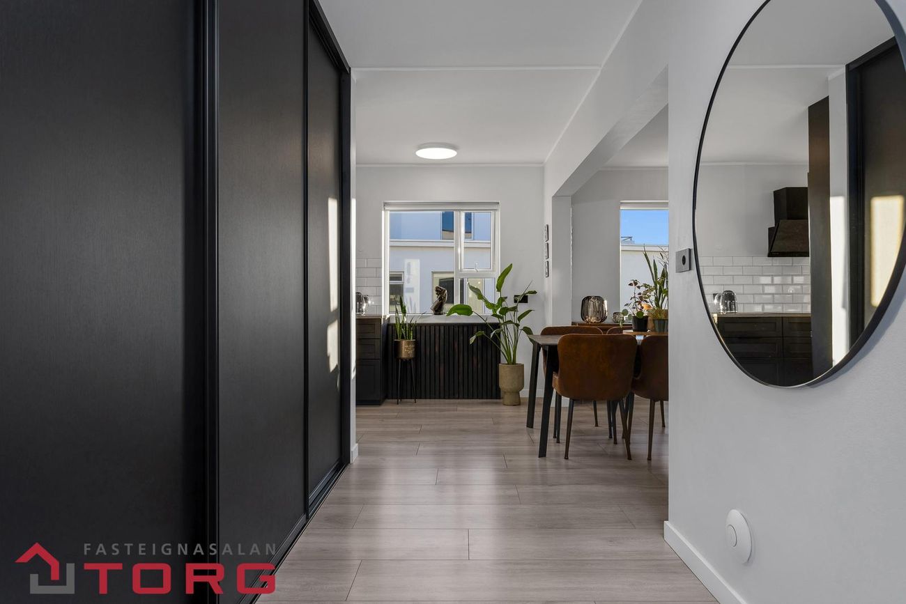 Gnoðarvogur 48 - 0201, 104 Reykjavík