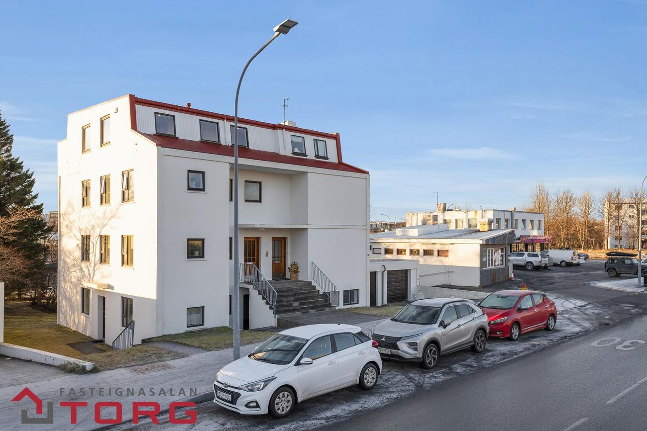 Gnoðarvogur 48 - 0201, 104 Reykjavík