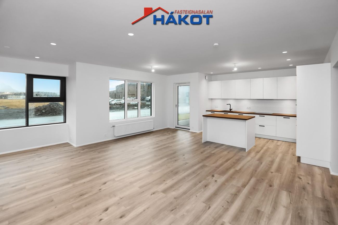 Asparskógar 18, 300 Akranes