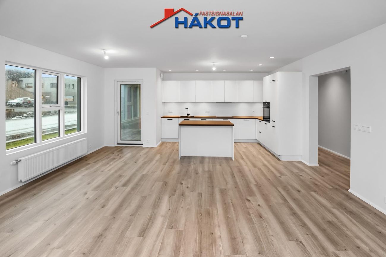 Asparskógar 18, 300 Akranes
