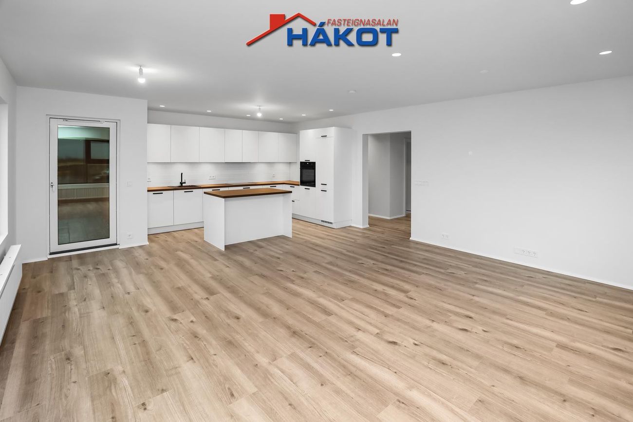 Asparskógar 18, 300 Akranes