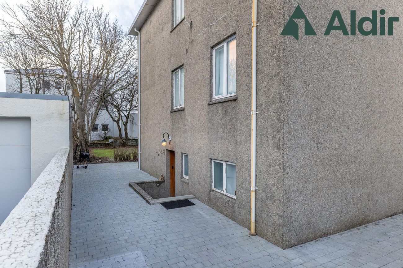 Víðimelur 63, 107 Reykjavík