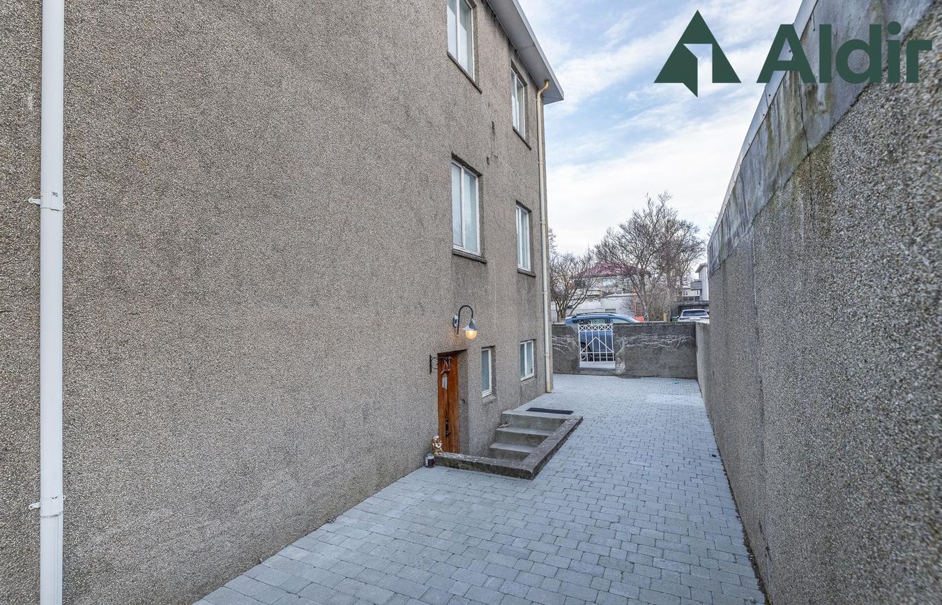 Víðimelur 63, 107 Reykjavík