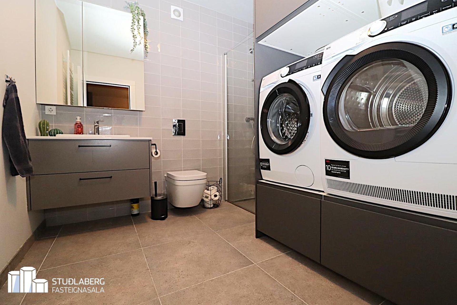 Dalsbraut 22, 260 Reykjanesbær