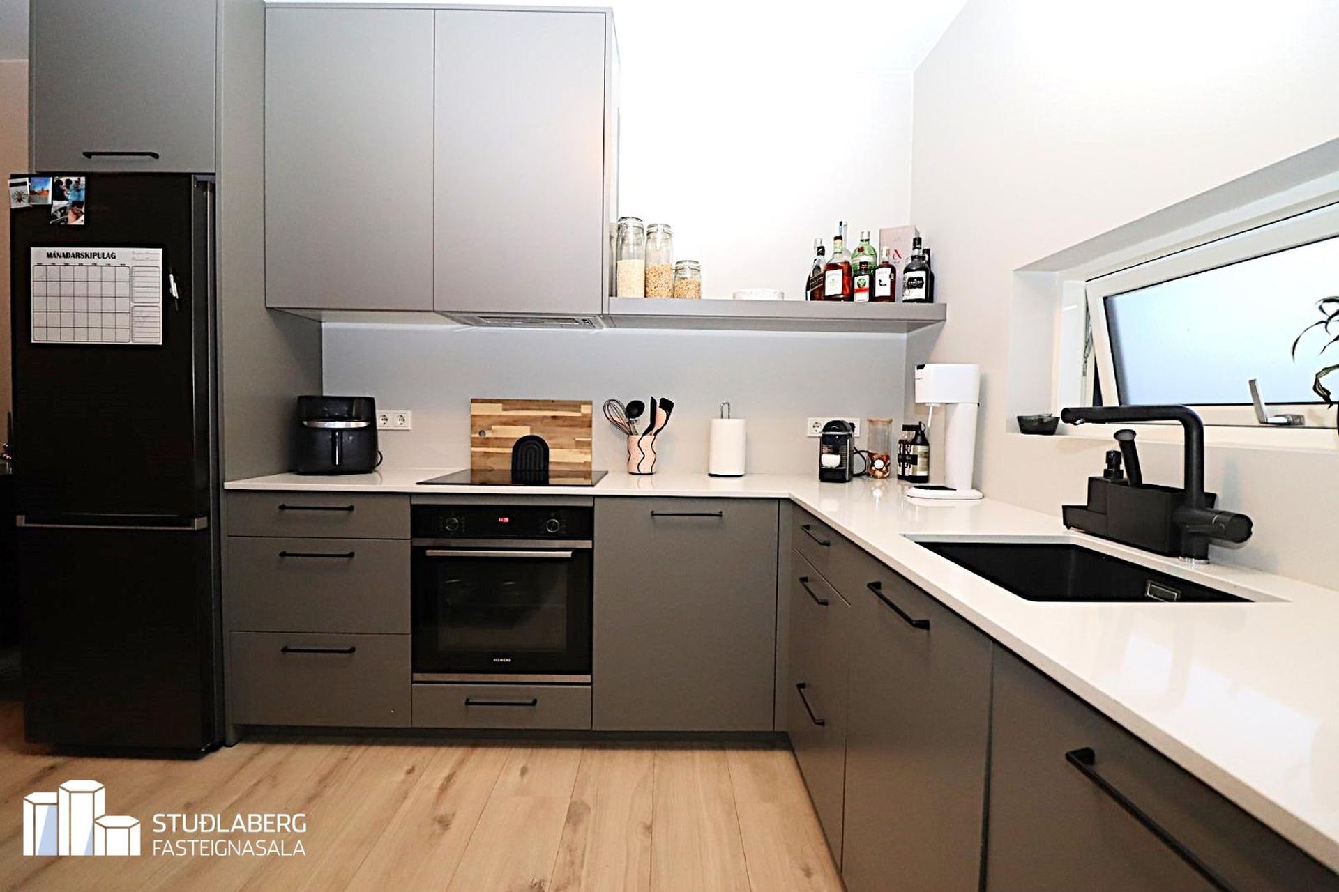 Dalsbraut 22, 260 Reykjanesbær