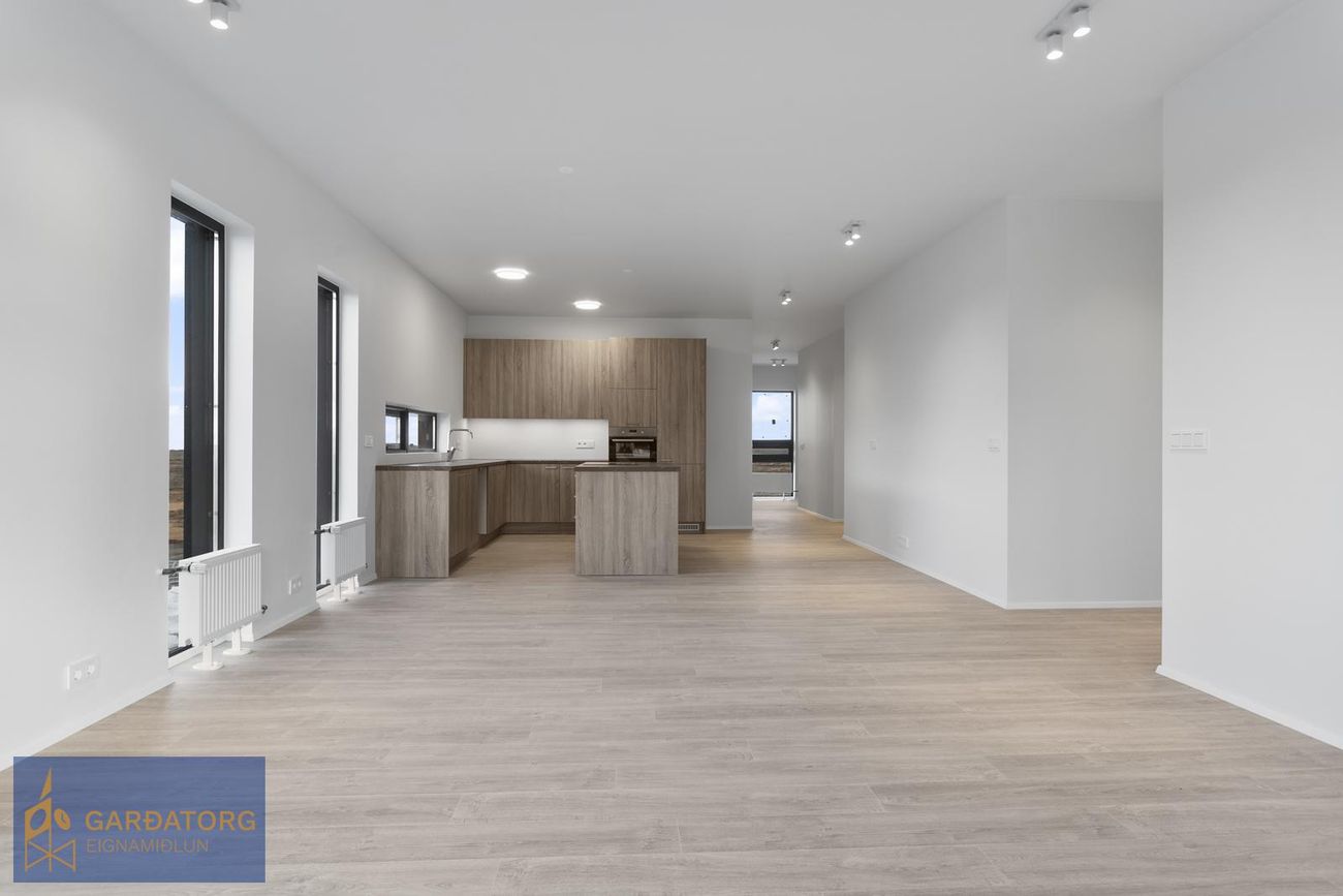 Hrafnaborg 3, 190 Sveitarfélagið Vogar