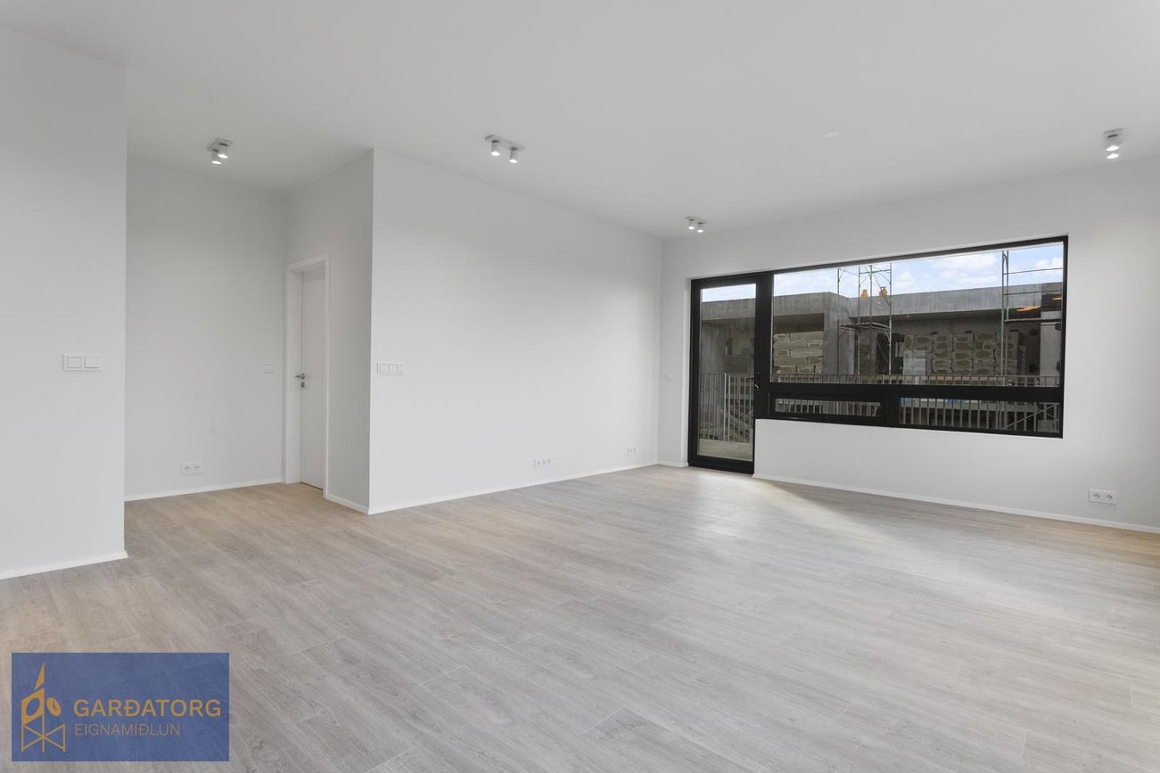 Hrafnaborg 3, 190 Sveitarfélagið Vogar