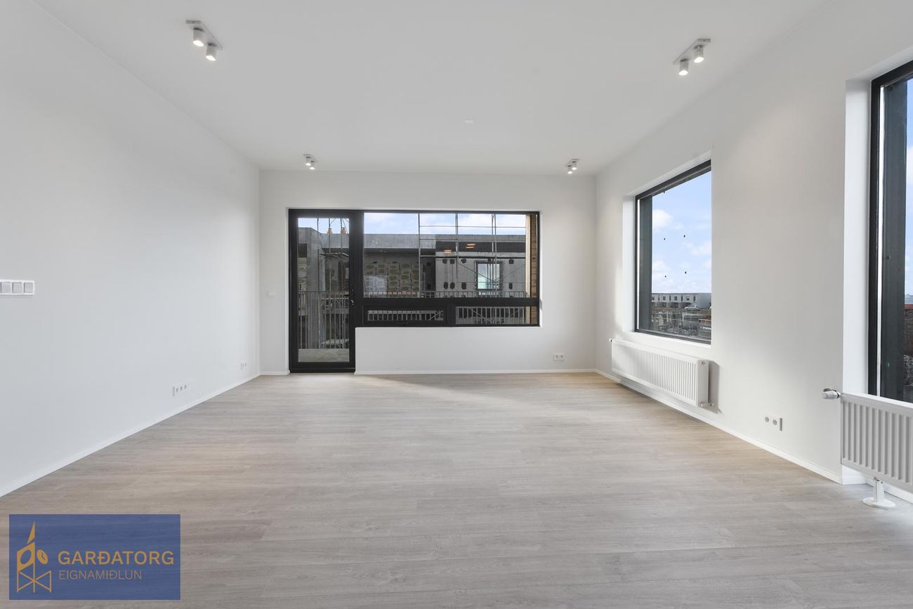 Hrafnaborg 3, 190 Sveitarfélagið Vogar