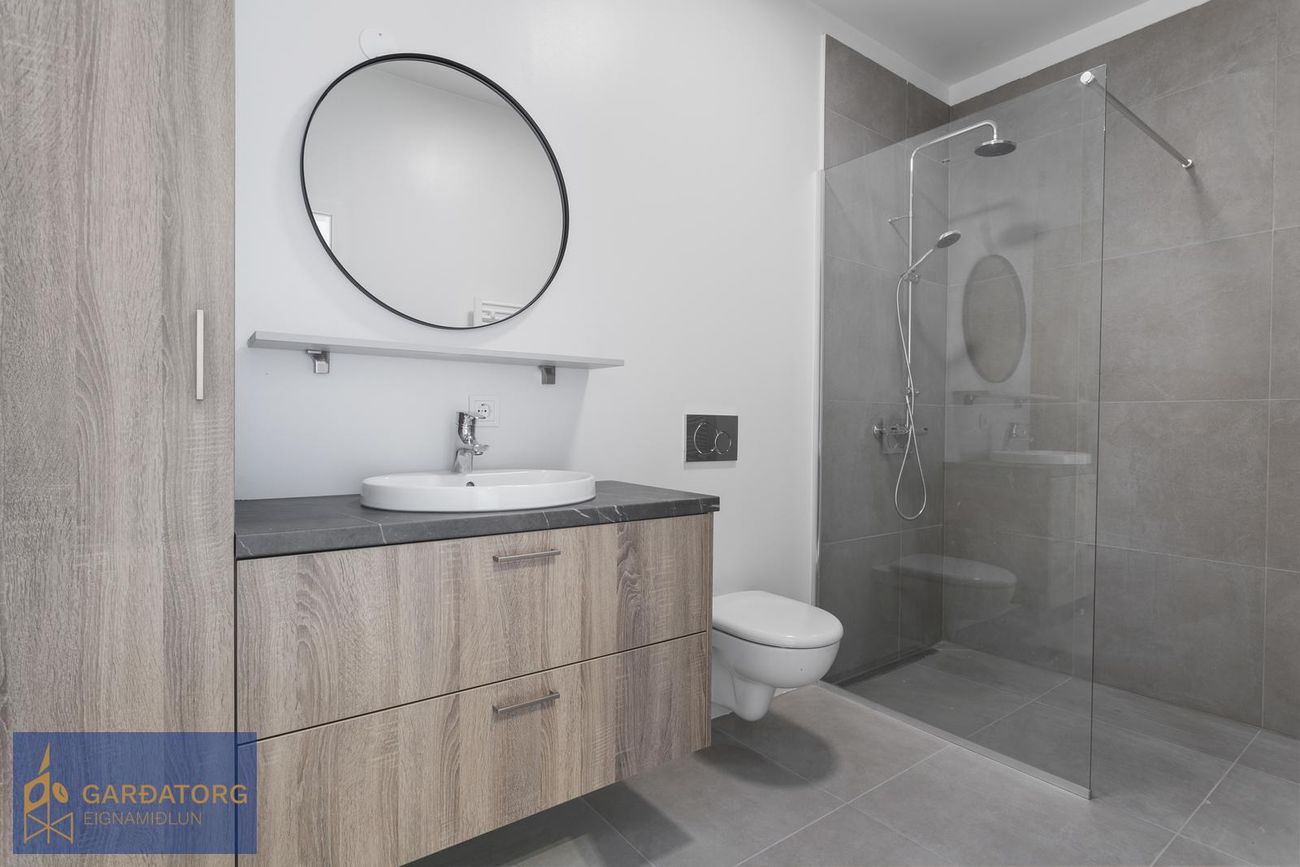 Hrafnaborg 3, 190 Sveitarfélagið Vogar