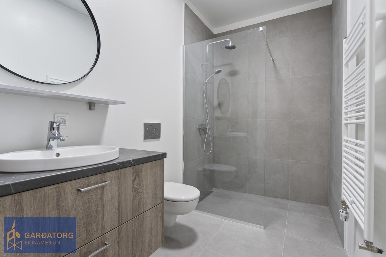 Hrafnaborg 3, 190 Sveitarfélagið Vogar