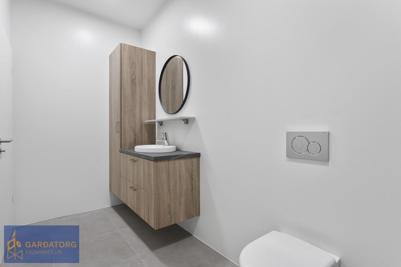 Hrafnaborg 3, 190 Sveitarfélagið Vogar