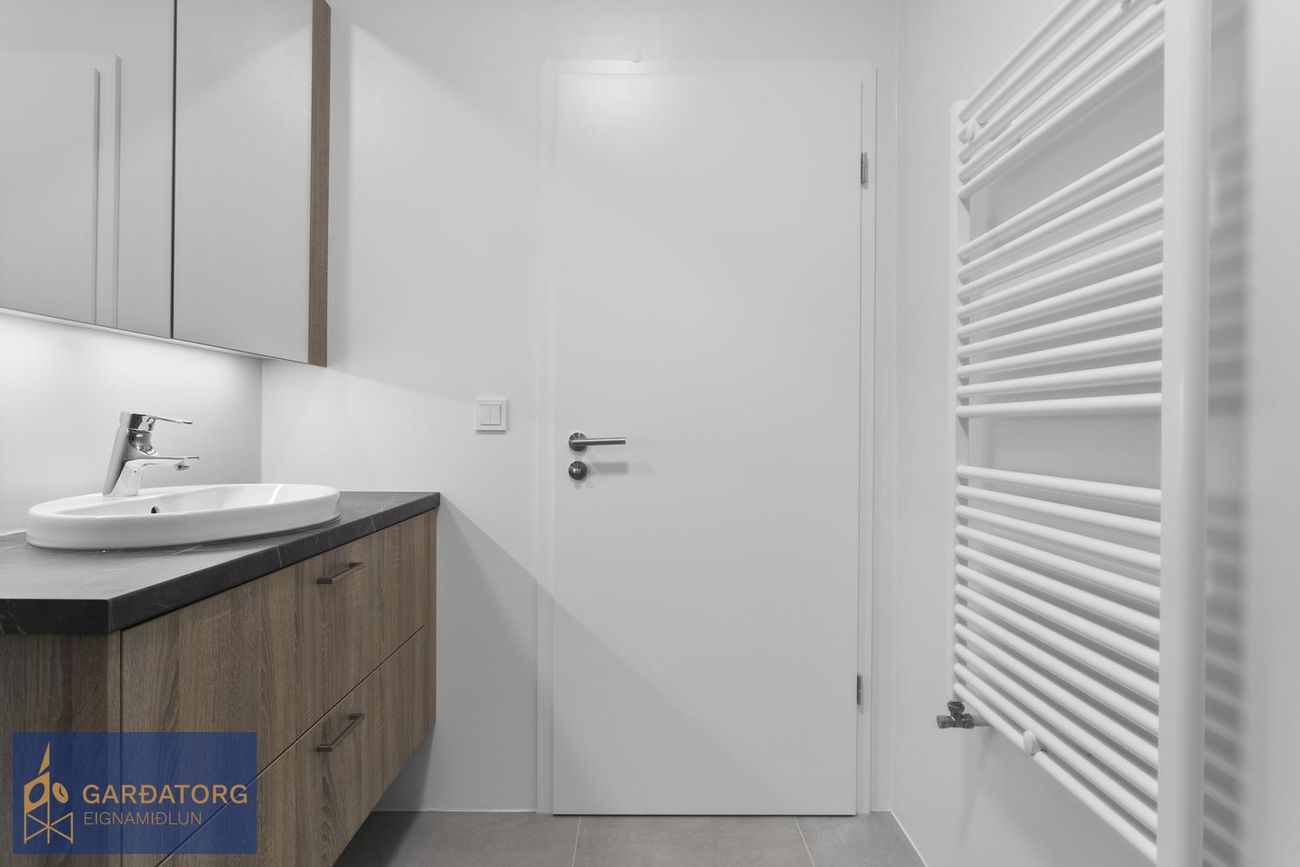 Hrafnaborg 3, 190 Sveitarfélagið Vogar