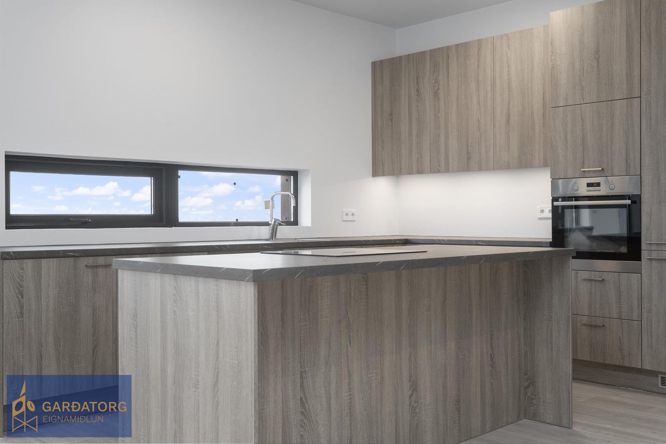 Hrafnaborg 3, 190 Sveitarfélagið Vogar