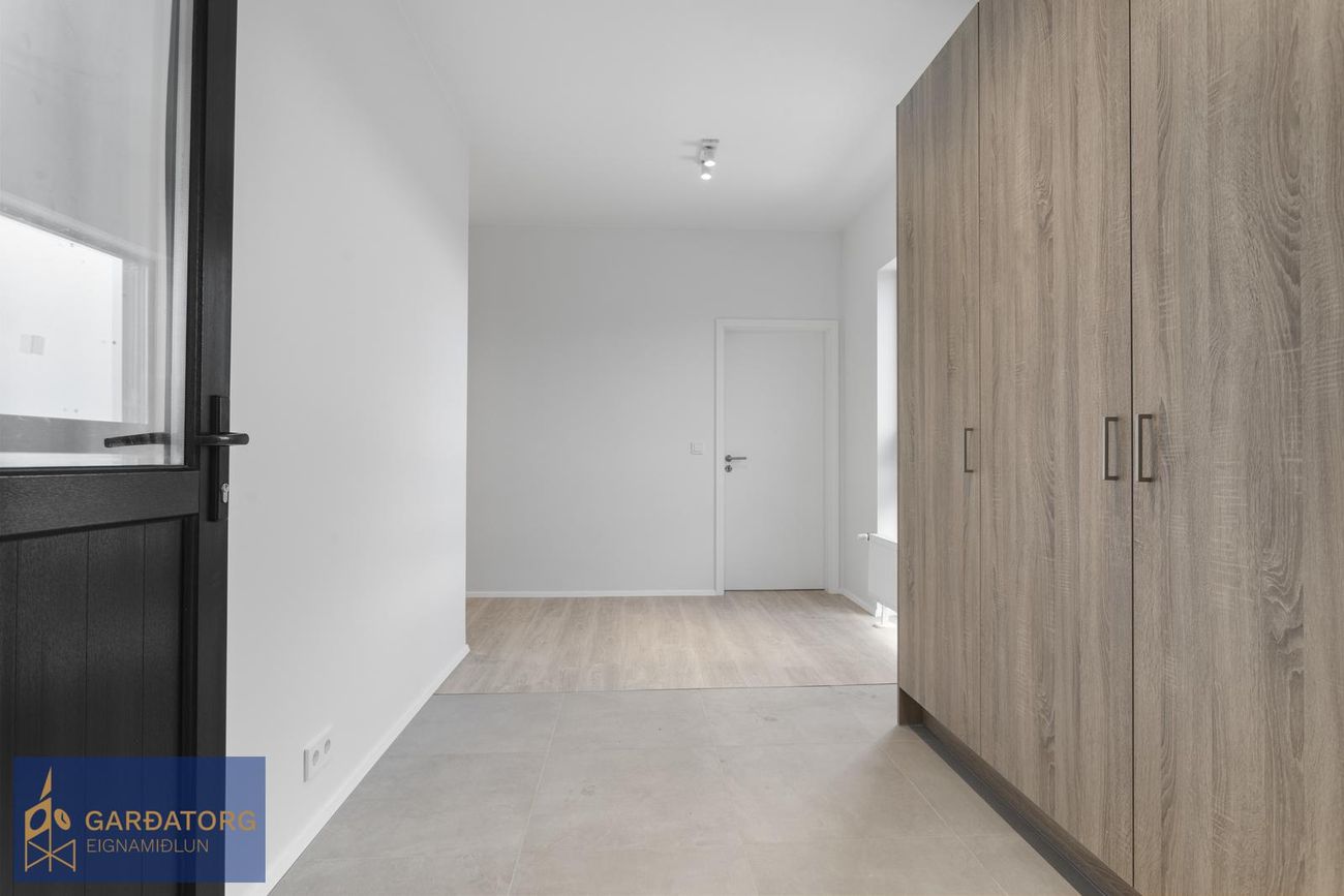 Hrafnaborg 3, 190 Sveitarfélagið Vogar