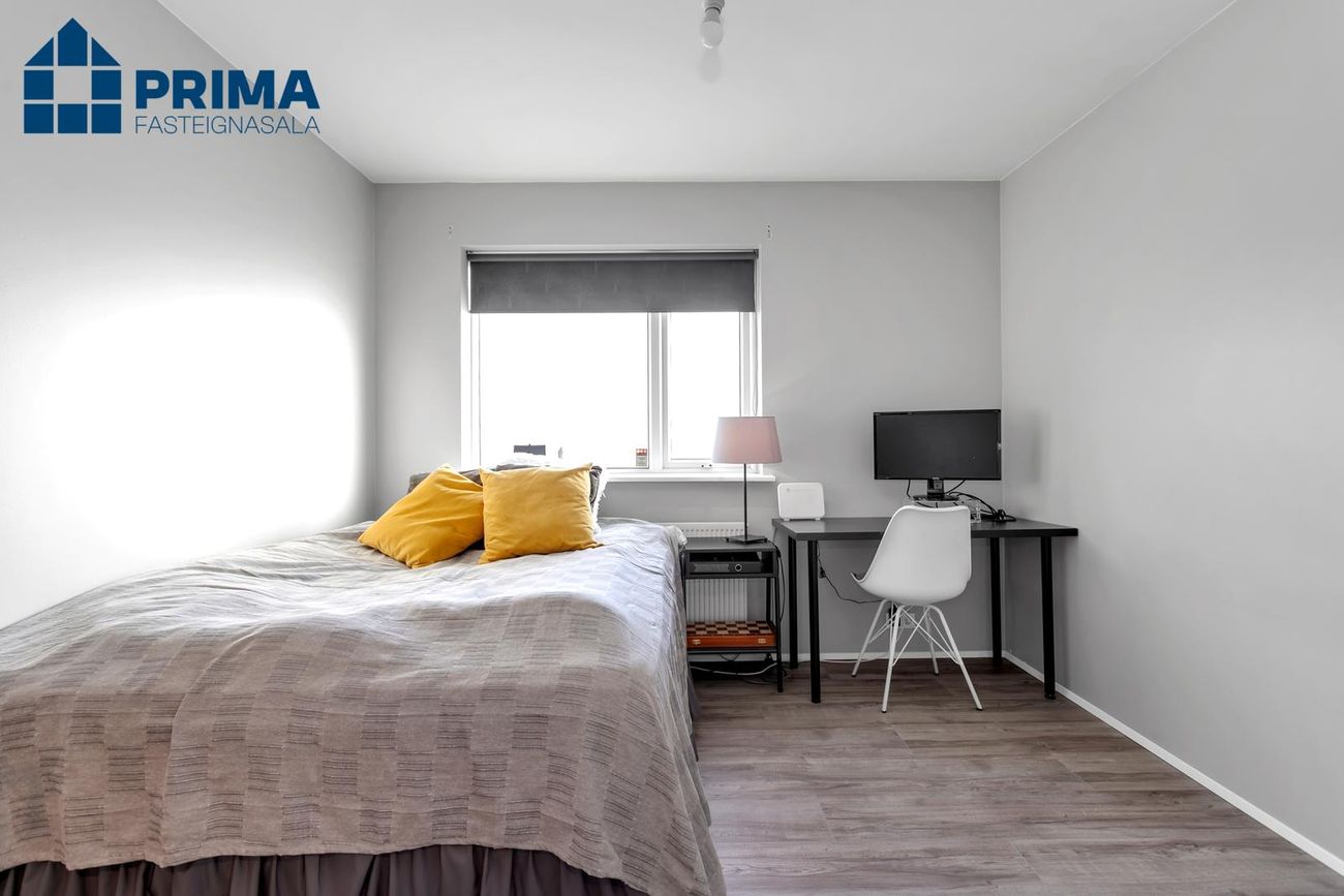 Flatahraun 1, 220 Hafnarfjörður