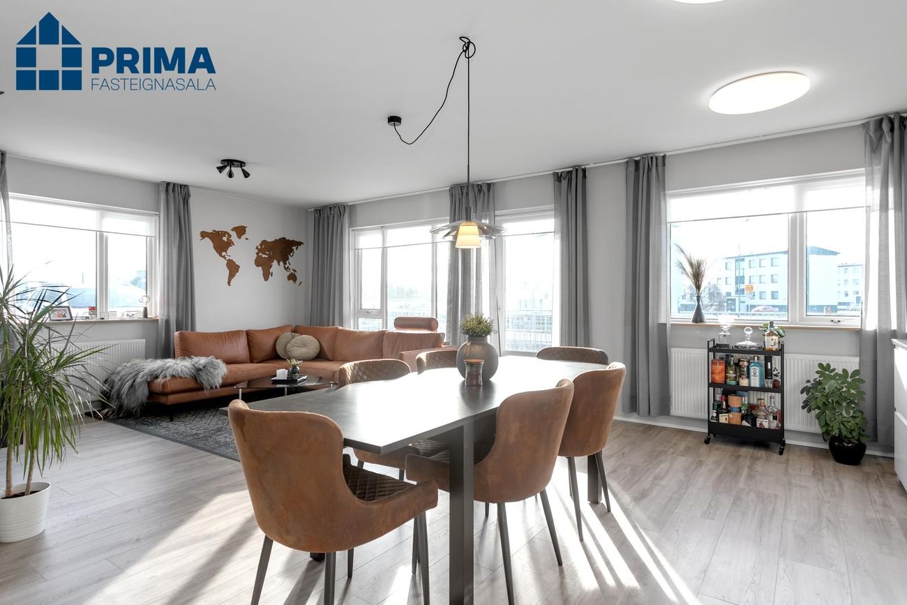 Flatahraun 1, 220 Hafnarfjörður