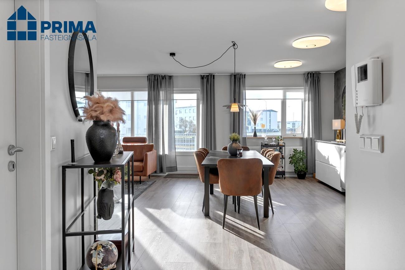 Flatahraun 1, 220 Hafnarfjörður