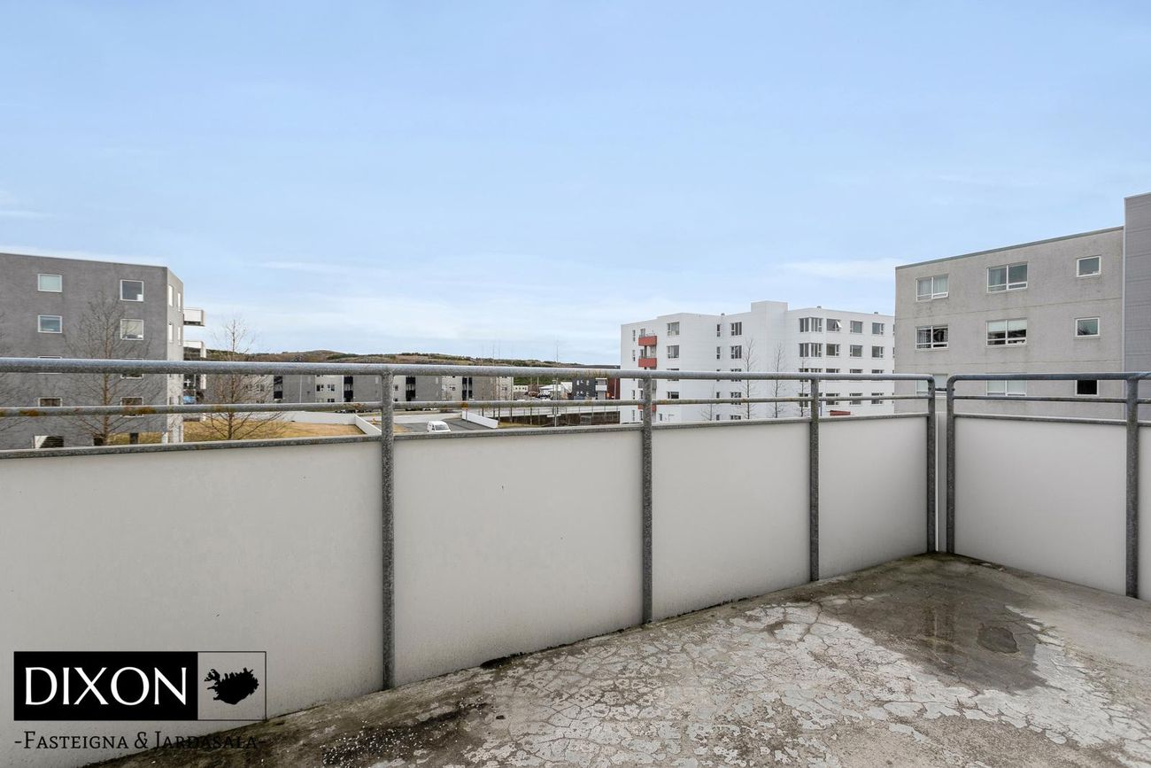 Þórðarsveigur 16, 113 Reykjavík