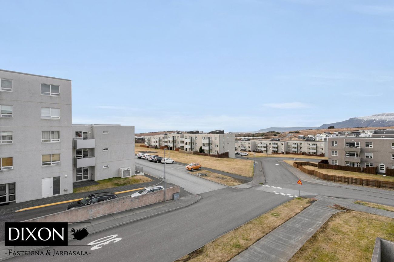 Þórðarsveigur 16, 113 Reykjavík
