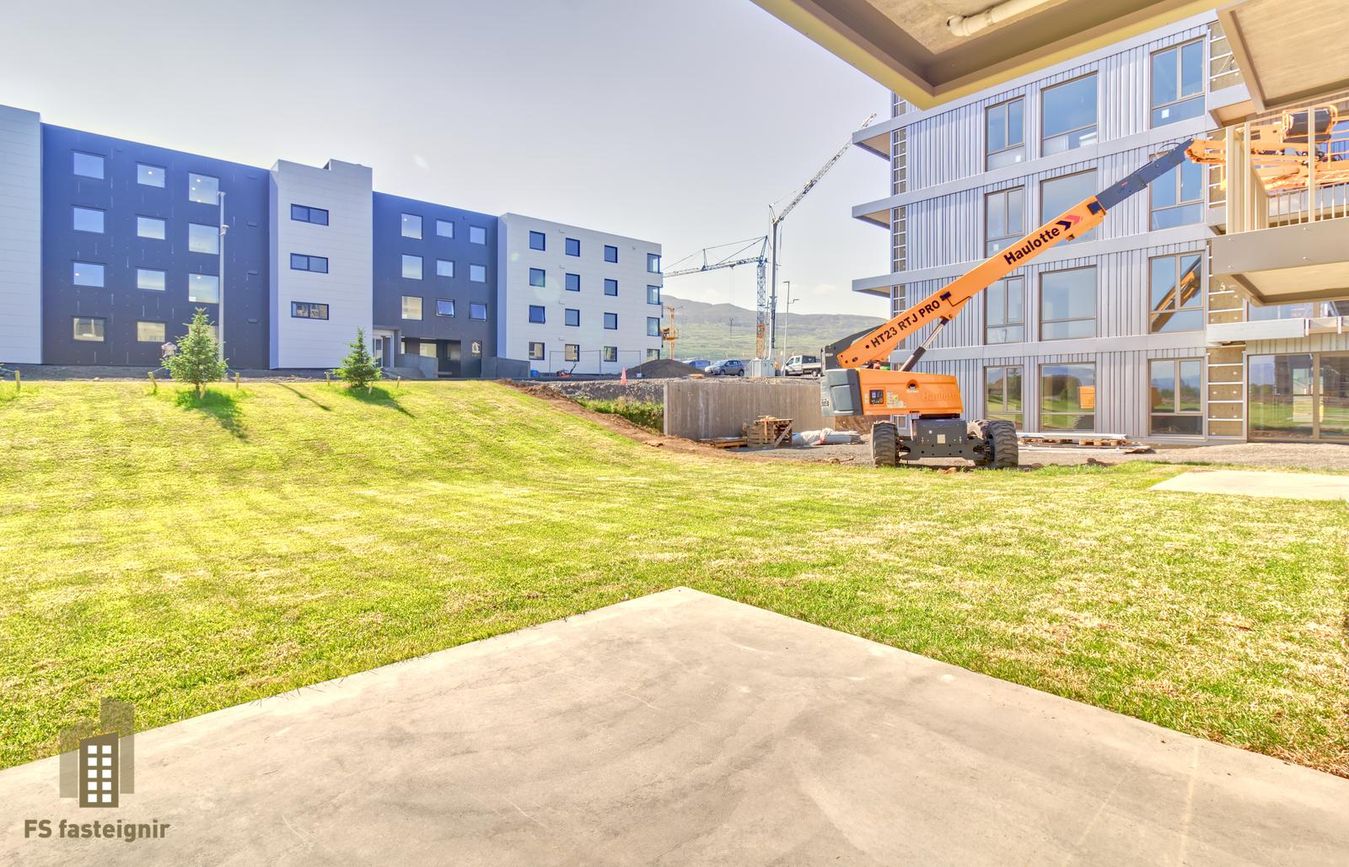 Lækjarmói 8, 603 Akureyri