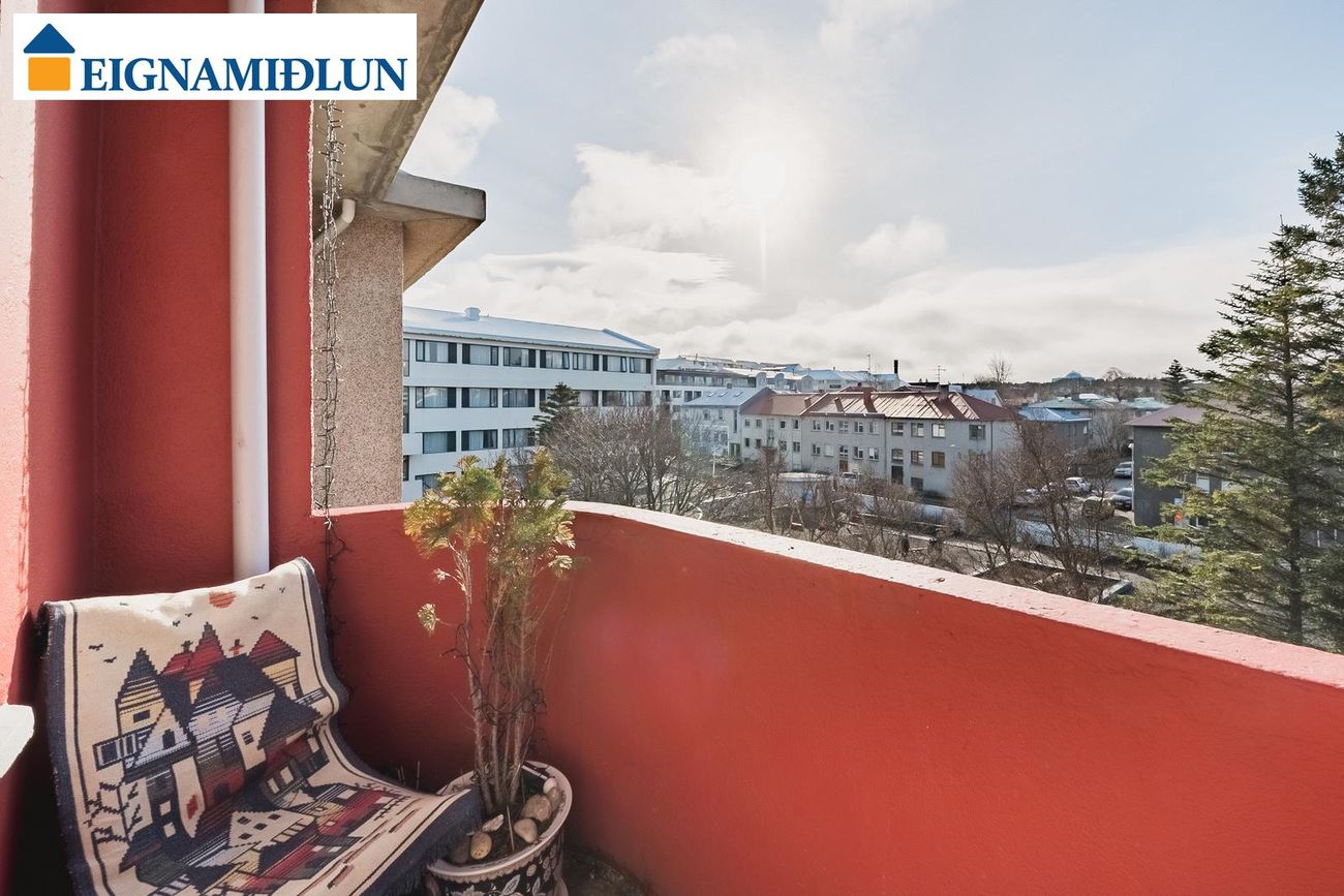 Grettisgata 94, 105 Reykjavík