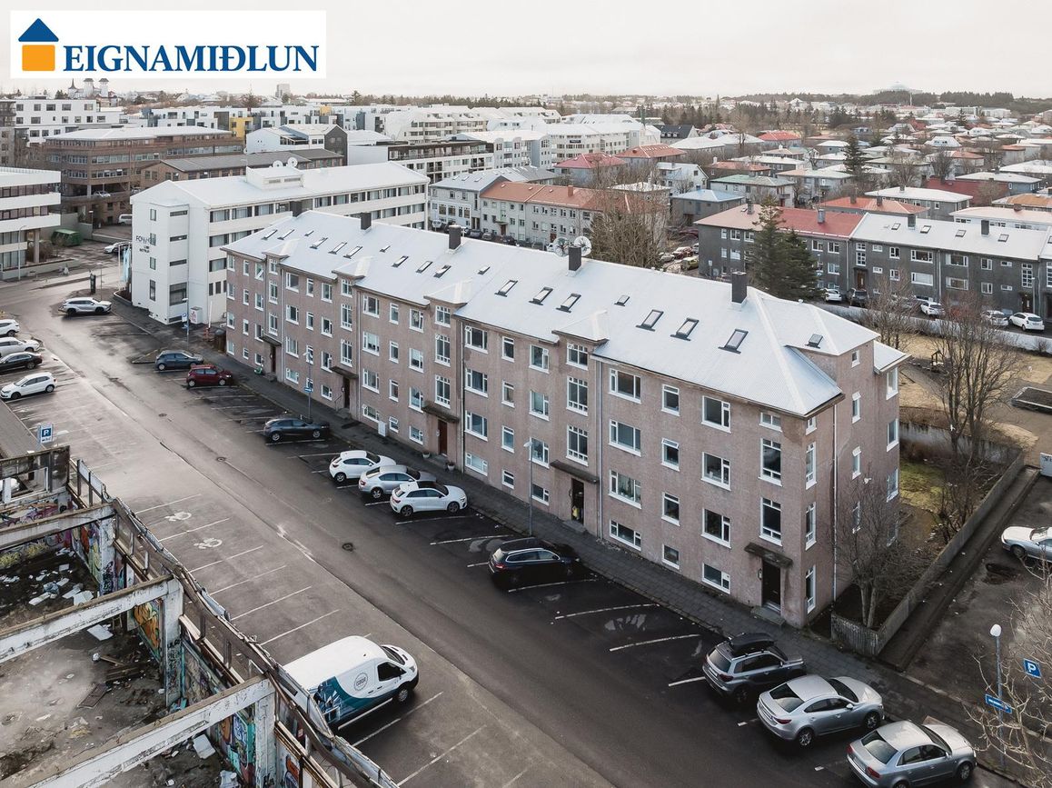 Grettisgata 94, 105 Reykjavík