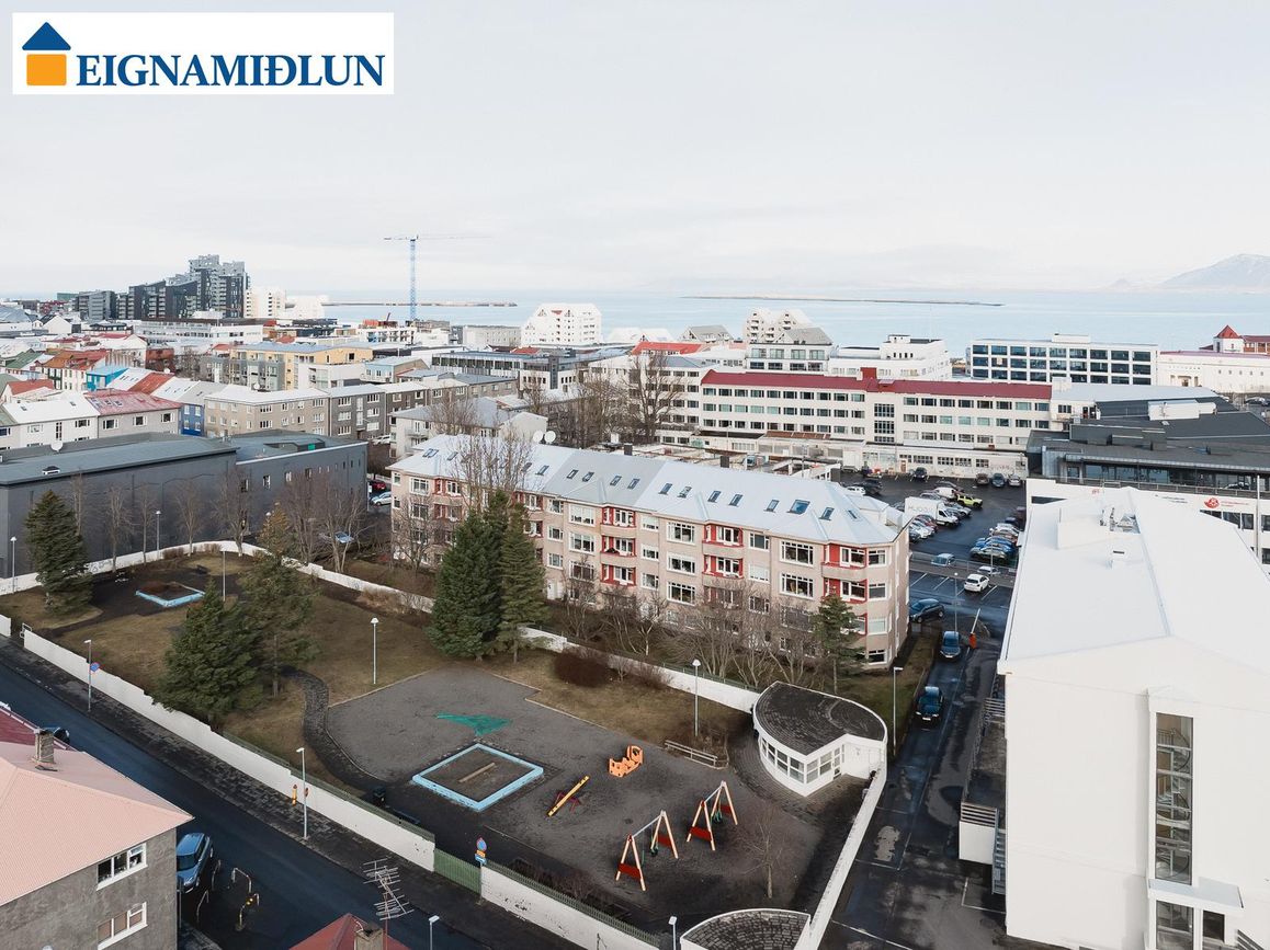 Grettisgata 94, 105 Reykjavík