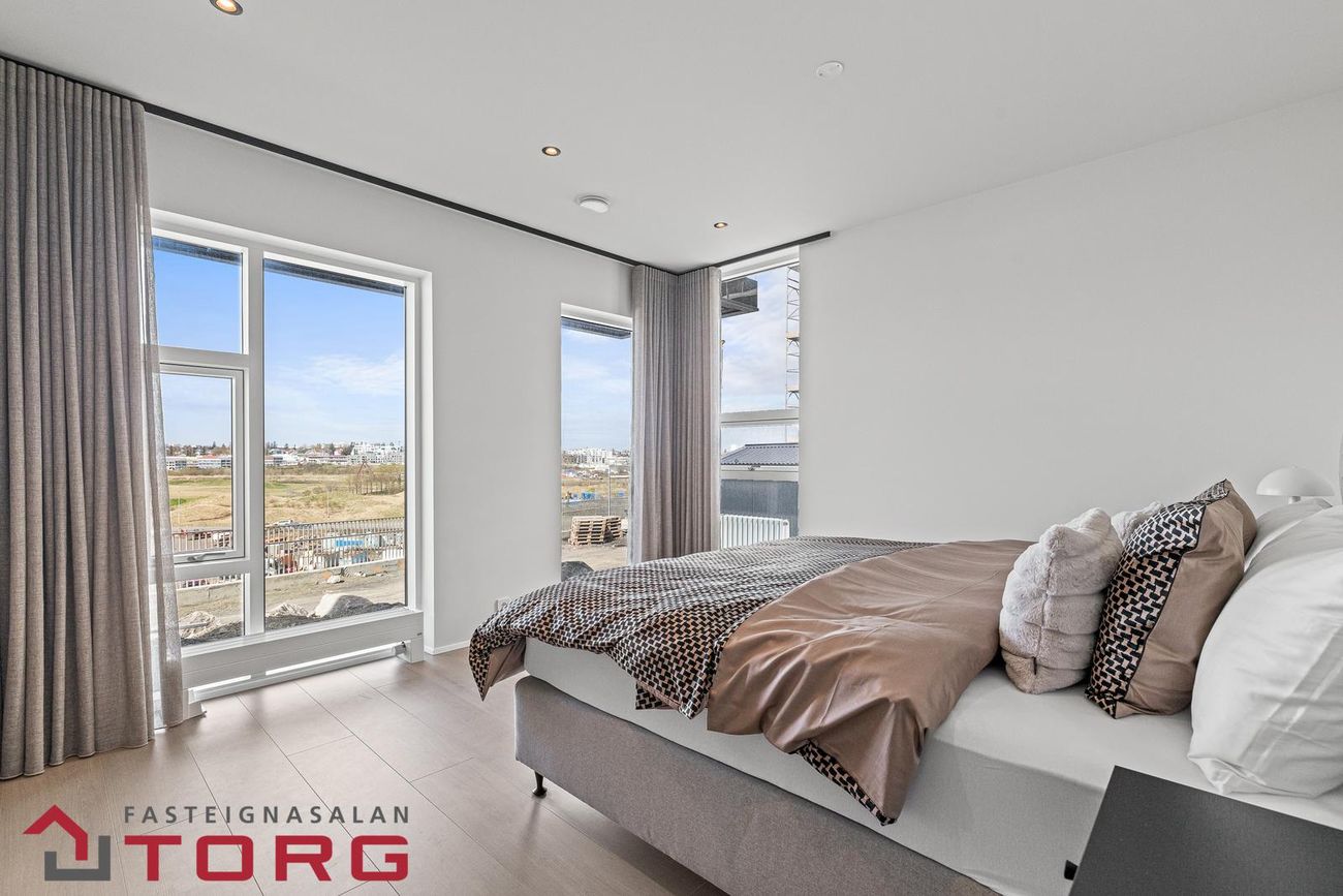 Eirhöfði 7A, 110 Reykjavík