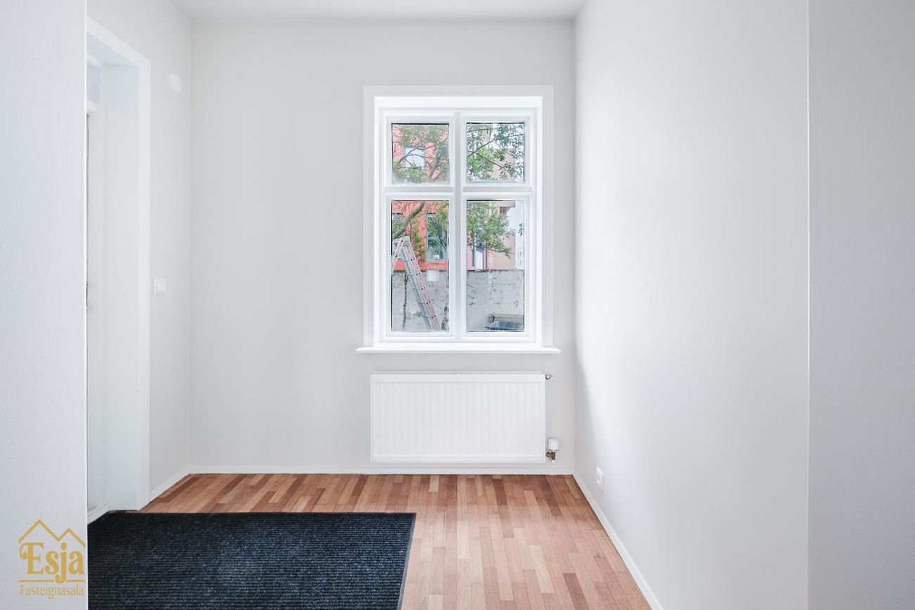 Hverfisgata 83, 101 Reykjavík