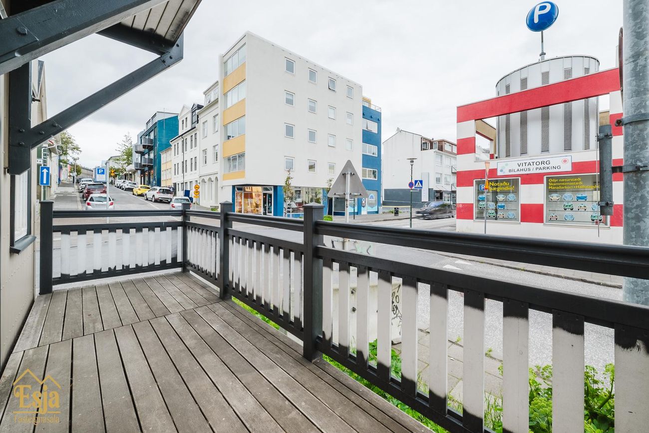 Hverfisgata 83, 101 Reykjavík