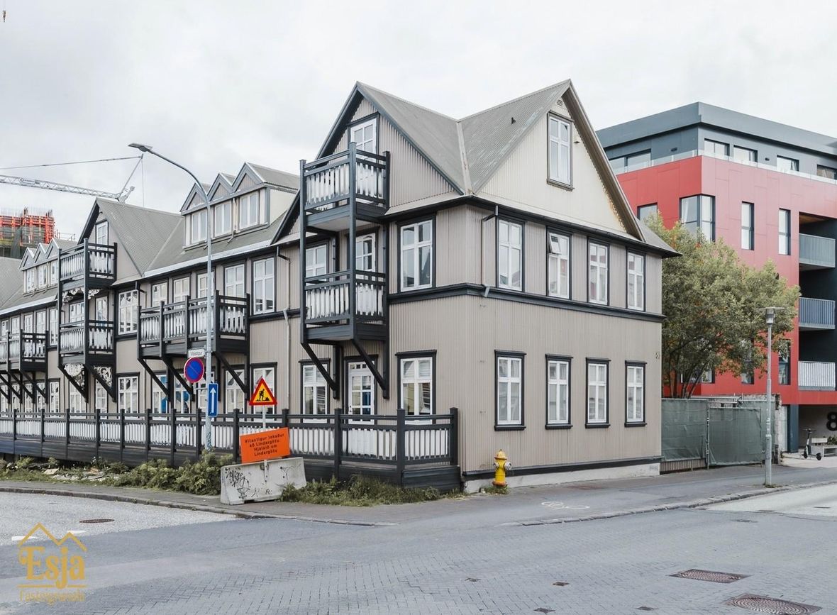 Hverfisgata 83, 101 Reykjavík