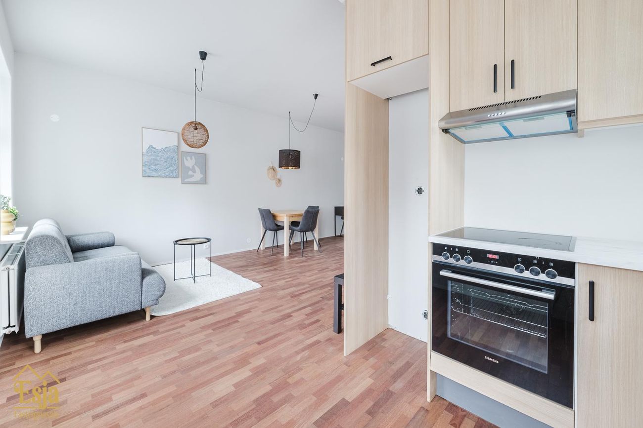 Hverfisgata 83, 101 Reykjavík