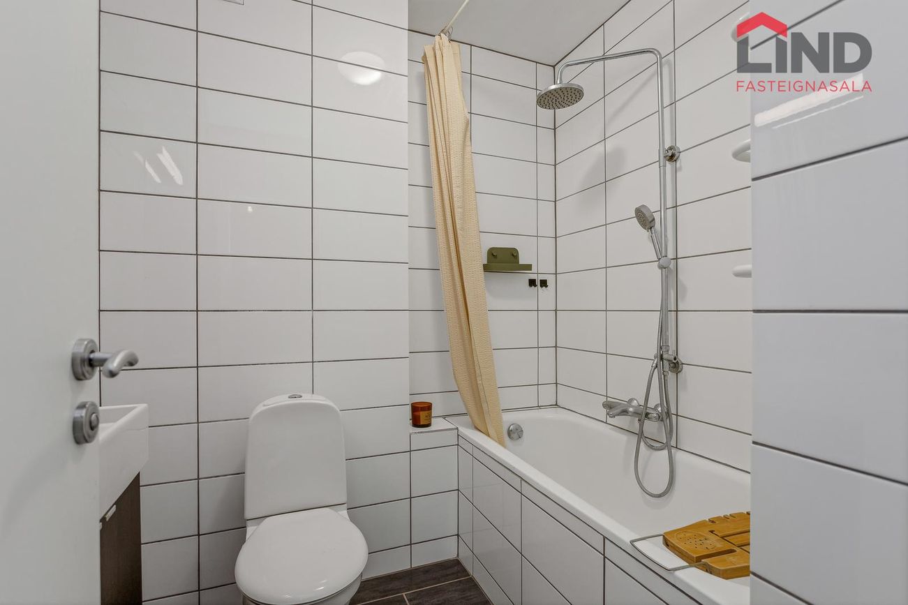 Kleppsvegur 58, 104 Reykjavík