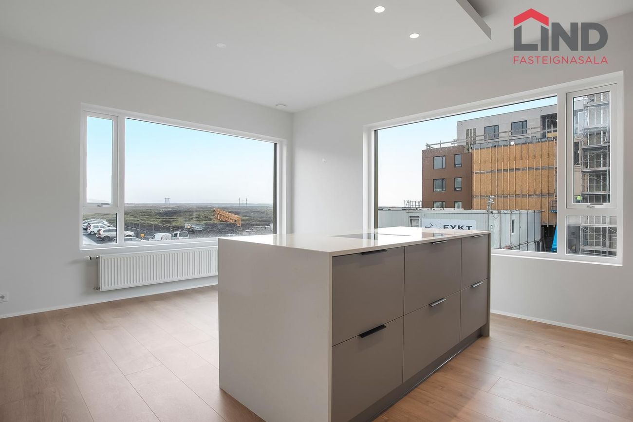 Áshamar 50 - 0201, 221 Hafnarfjörður