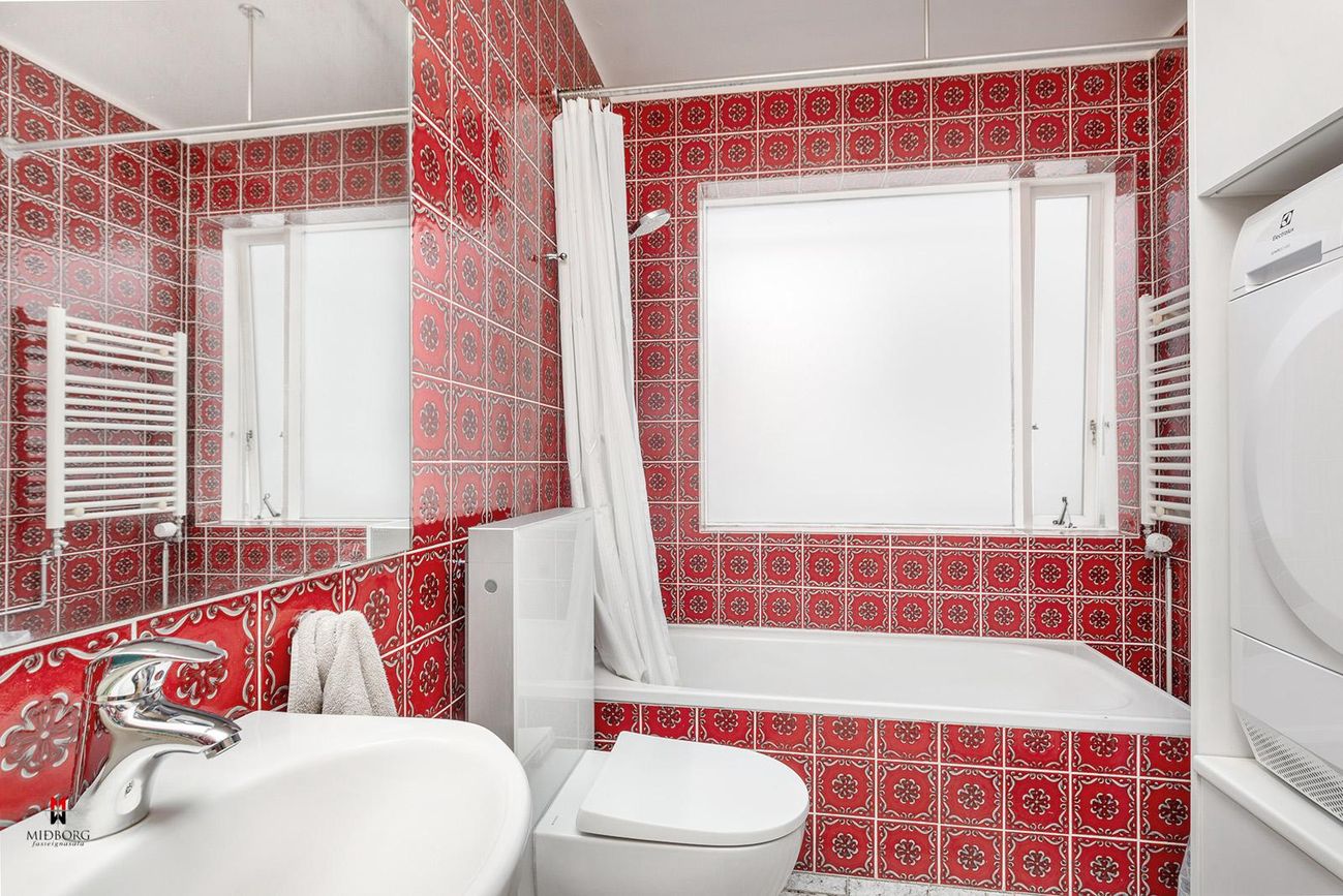 Hagamelur 52, 107 Reykjavík