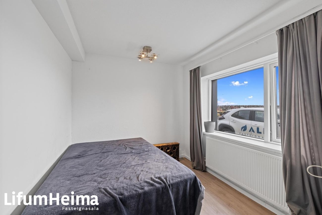 Víkurbraut 13 - 0101, 230 Reykjanesbær
