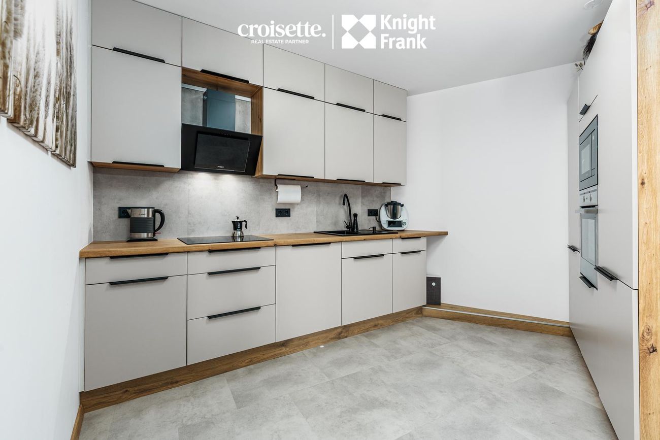 Flatahraun 1, 220 Hafnarfjörður