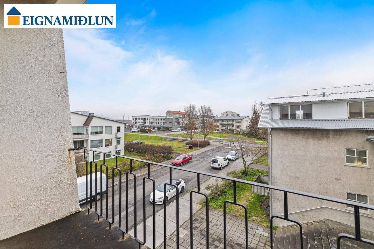 Rauðalækur 50, 105 Reykjavík