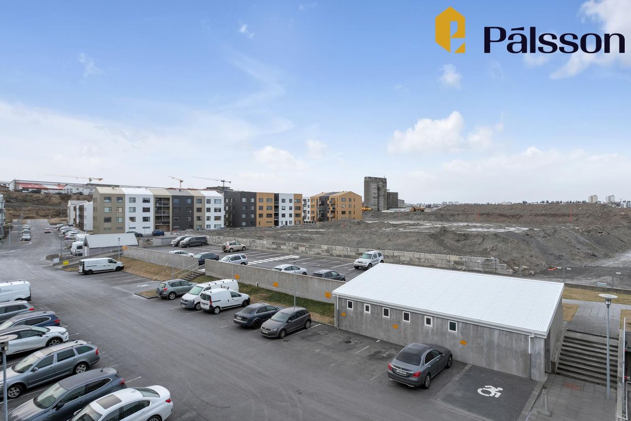 Tangabryggja 18, 110 Reykjavík