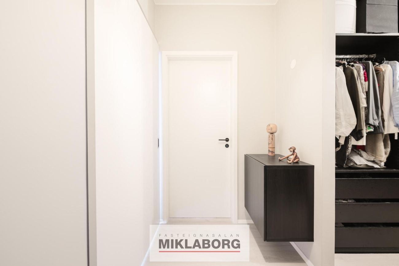 Valshlíð 10, 102 Reykjavík