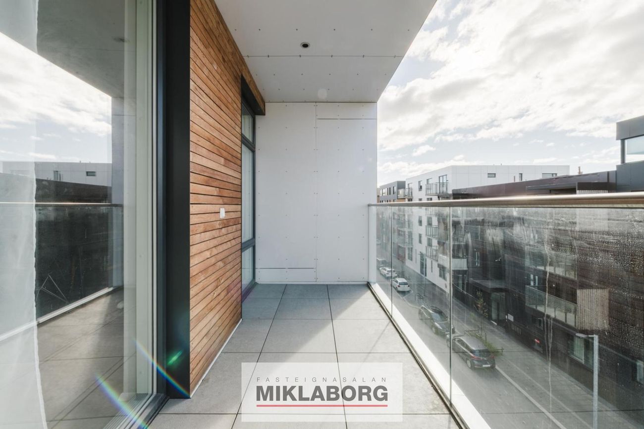 Valshlíð 10, 102 Reykjavík