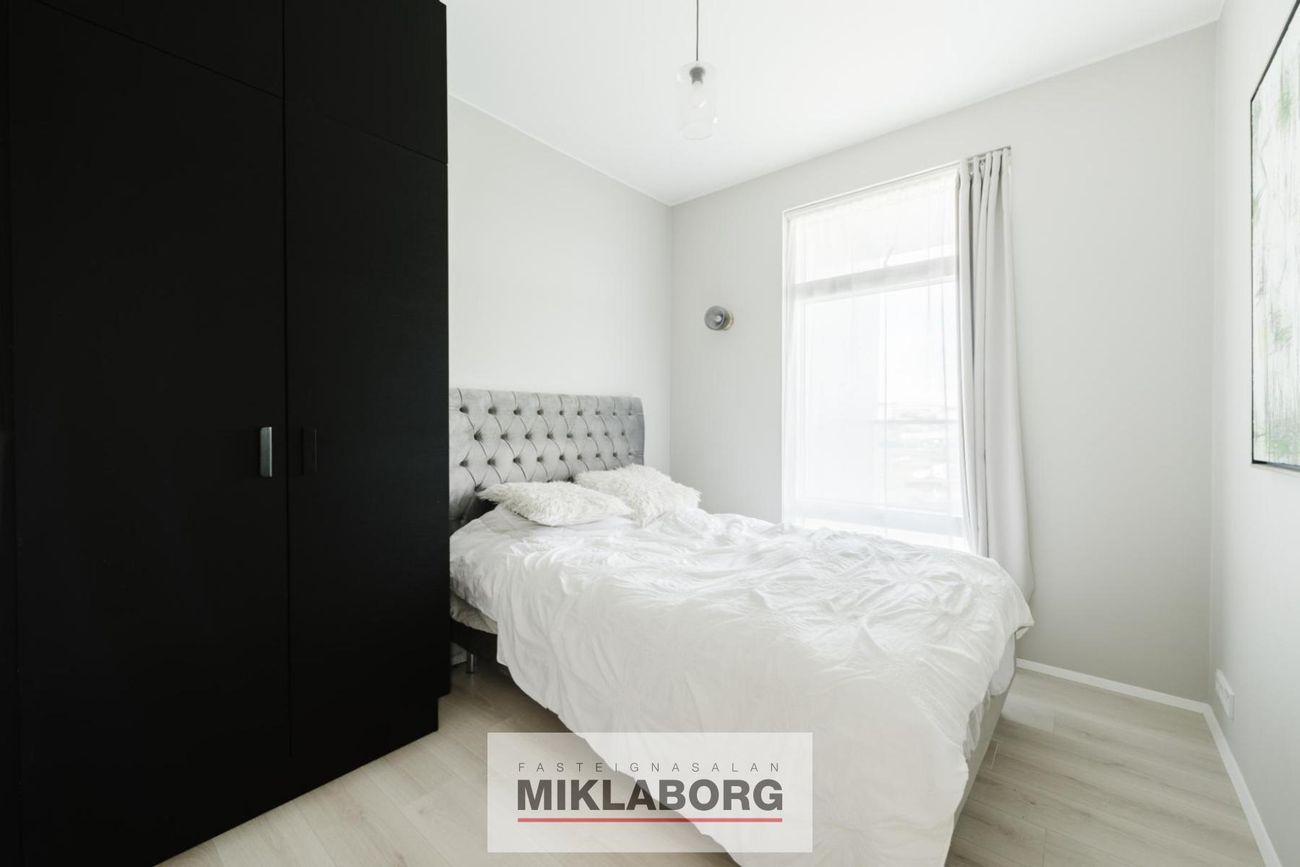 Valshlíð 10, 102 Reykjavík