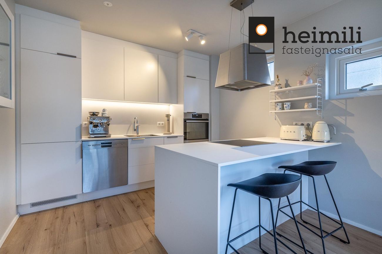 Hafnarbraut 12F - 0111, 200 Kópavogur