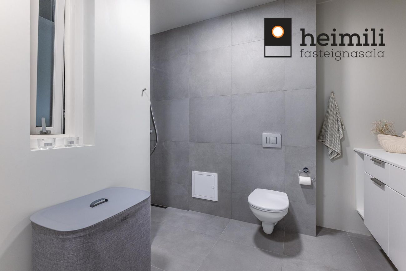 Hafnarbraut 12F - 0111, 200 Kópavogur