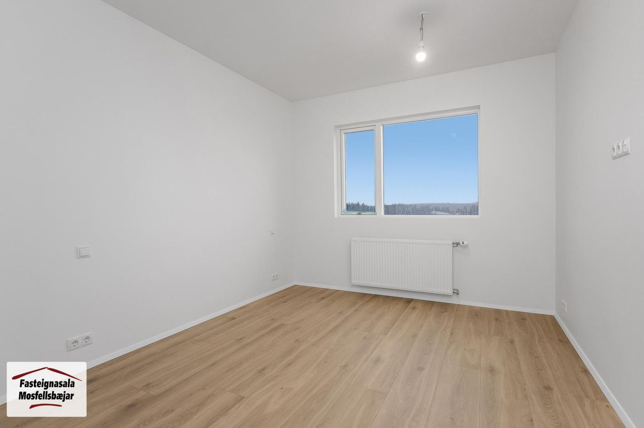 Úugata 6, 270 Mosfellsbær