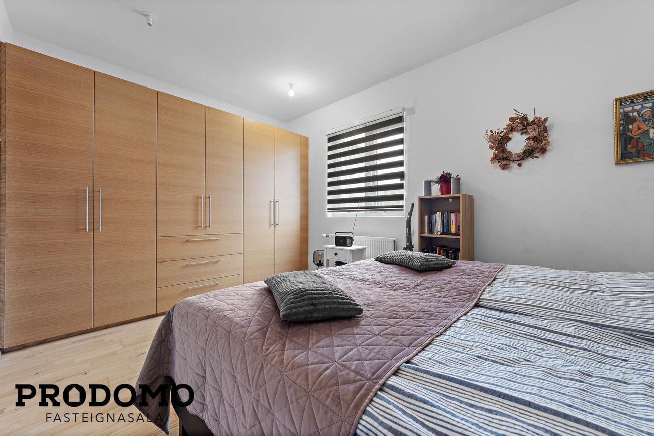 Krossmói 5, 260 Reykjanesbær