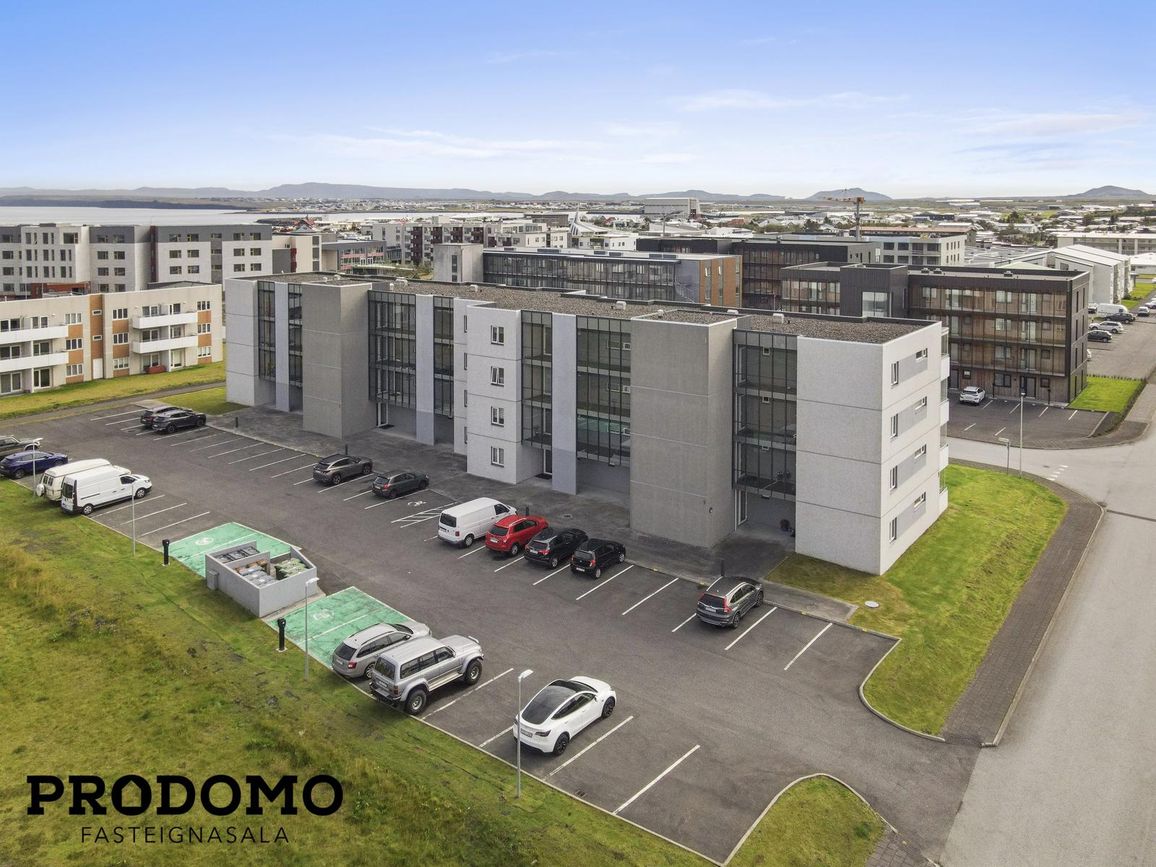 Krossmói 5, 260 Reykjanesbær