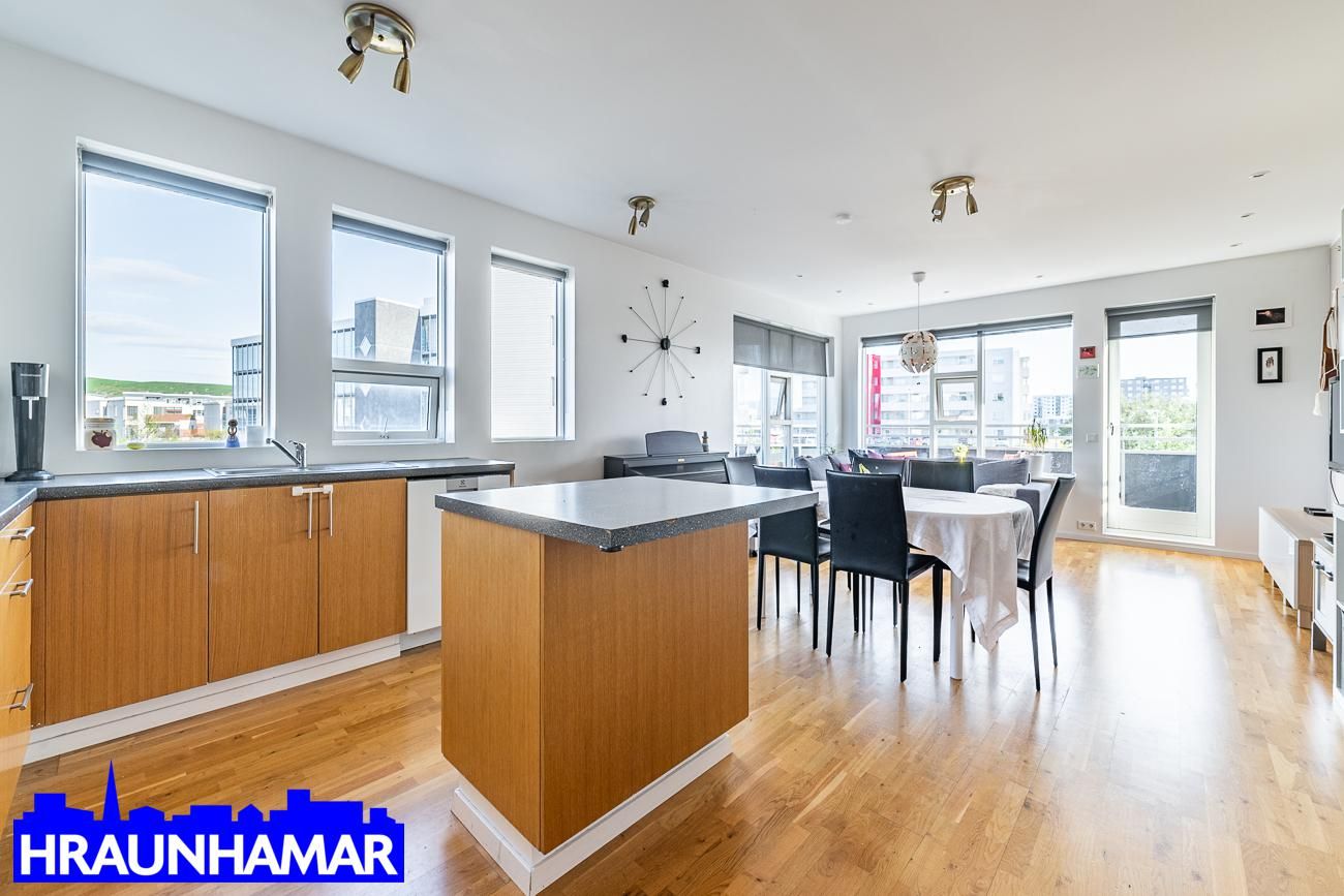 Berjavellir 3, 221 Hafnarfjörður