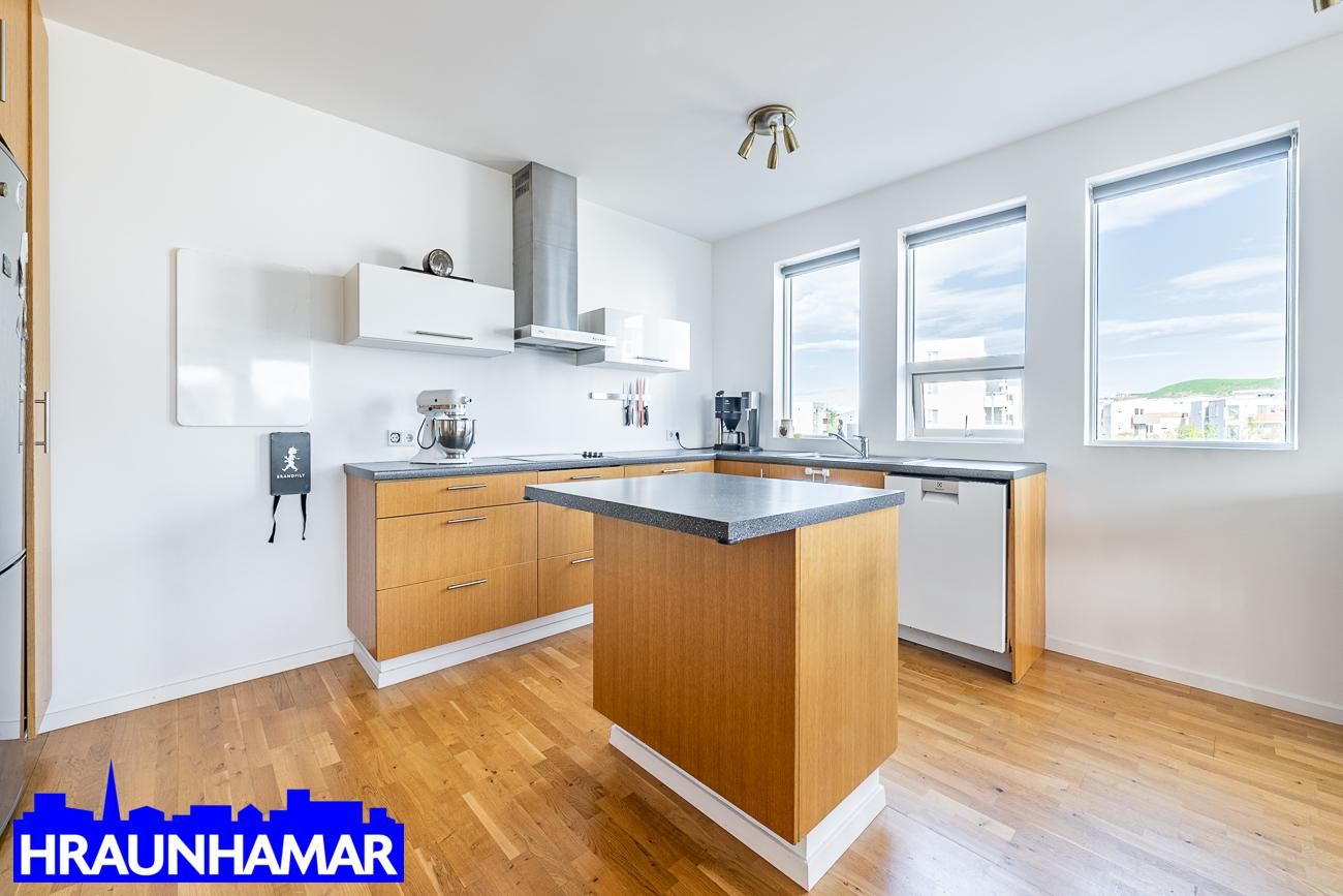 Berjavellir 3, 221 Hafnarfjörður