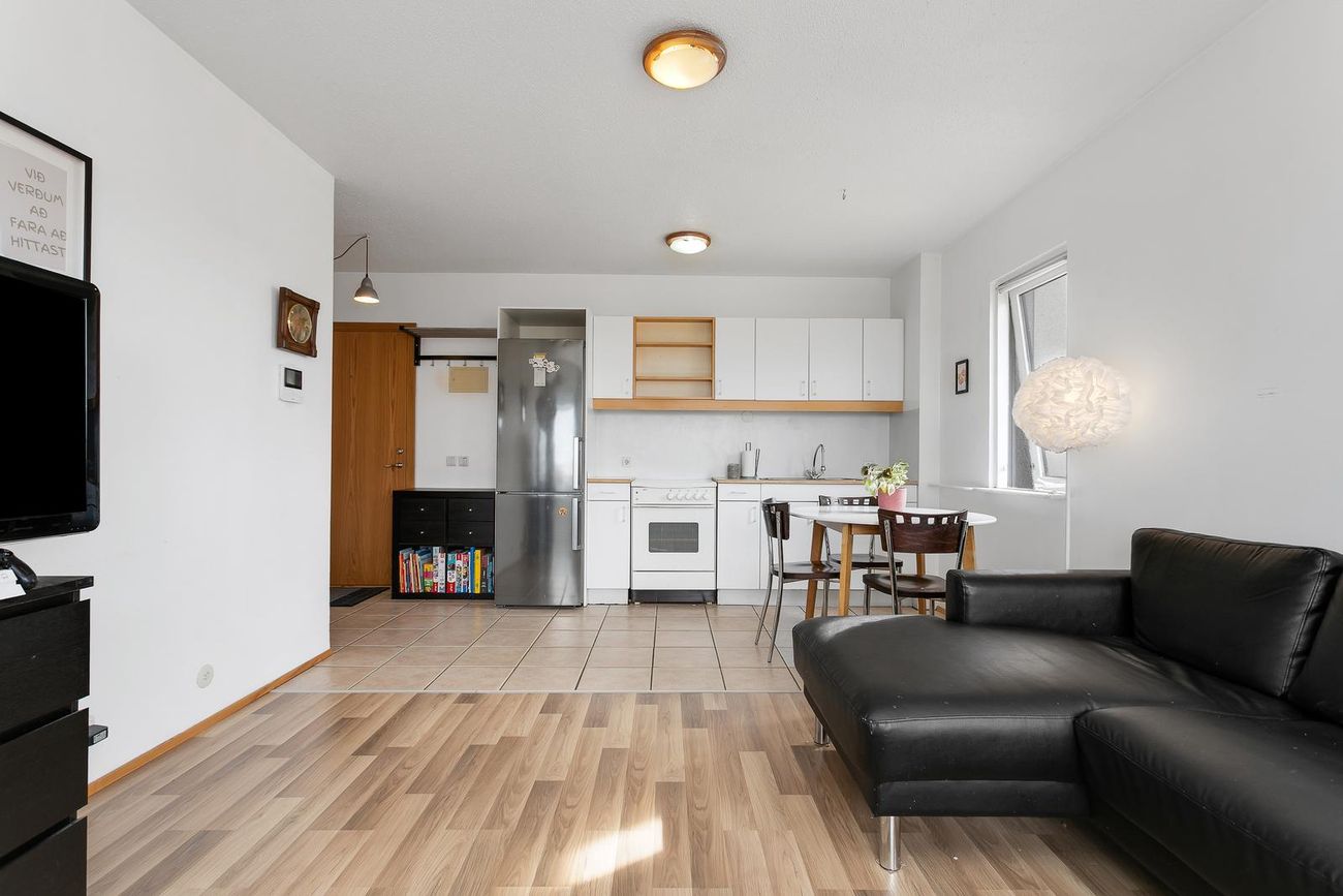 Vallarás 2, 110 Reykjavík
